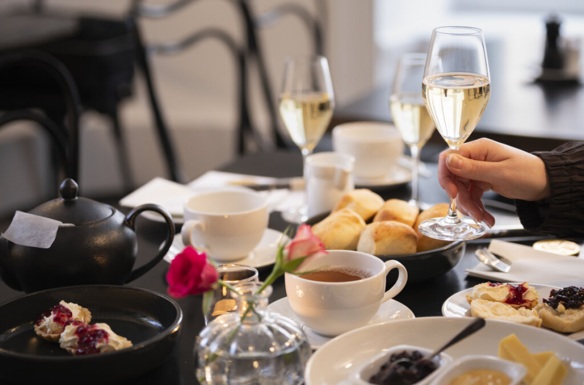 Afternoon tea och klassisk musik